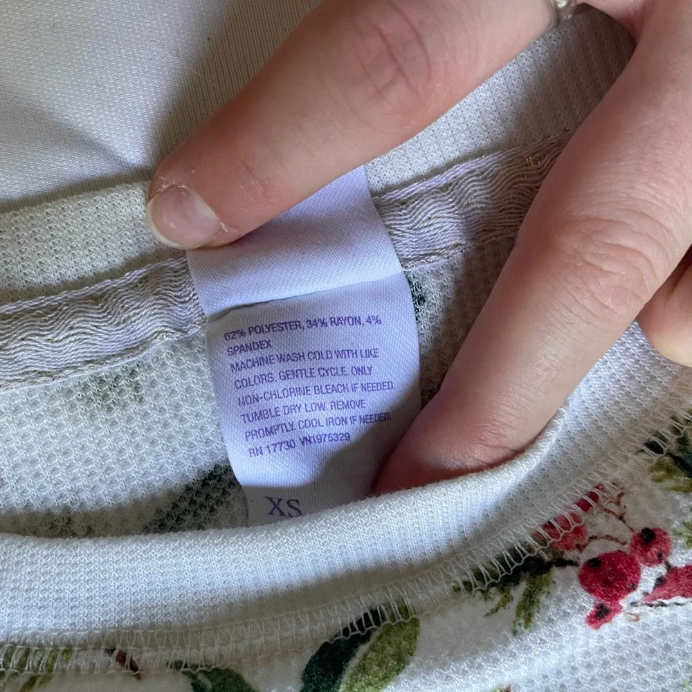 Holiday Pajama set - Picture 6 of 6